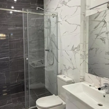 דירה Xxx Apartament Josda מילאנו